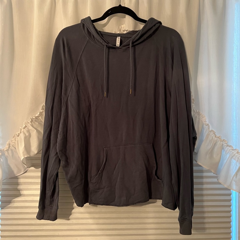 Z Supply Women’s Hooded Pullover